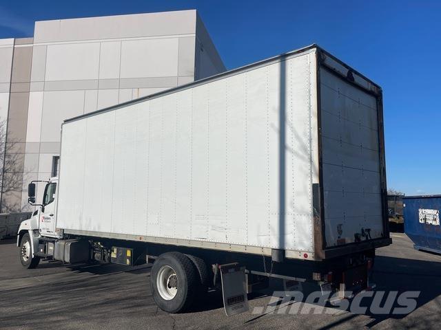  Hino  268A 厢式货车