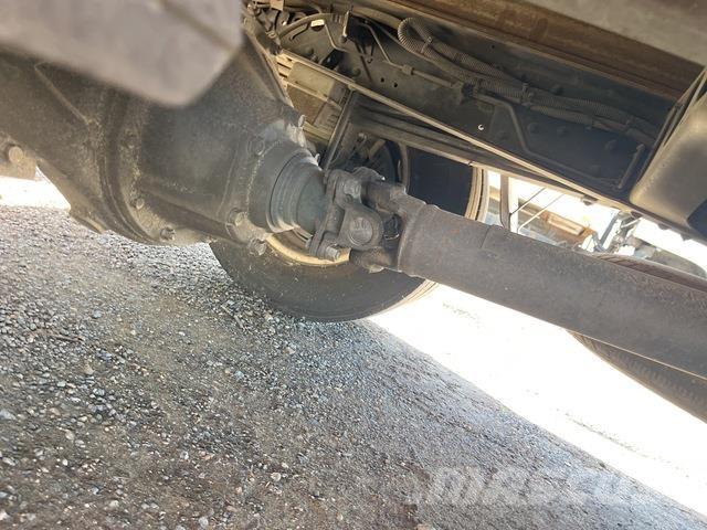 Hino 300 616 冷藏车