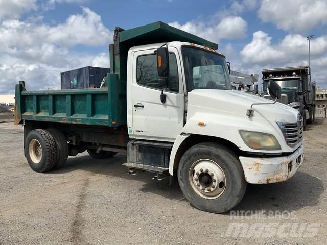 Hino 338 自卸式货车