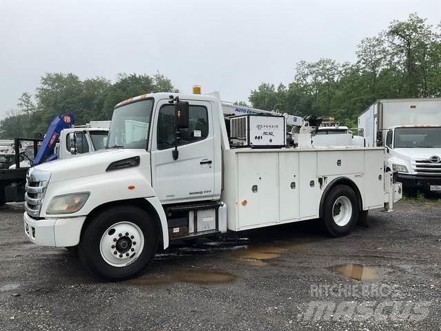 Hino 338 市政车