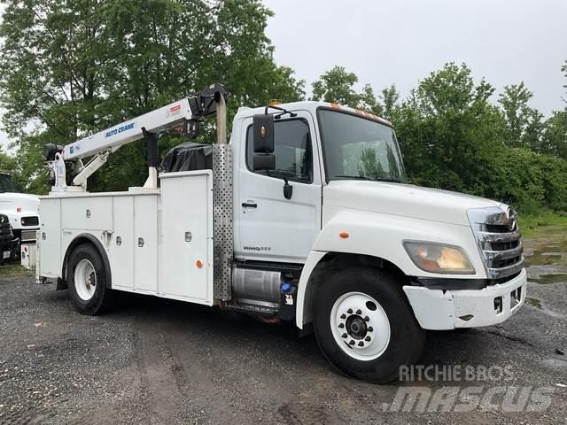 Hino 338 市政车