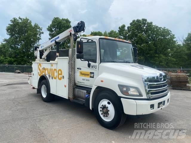 Hino 338 市政车
