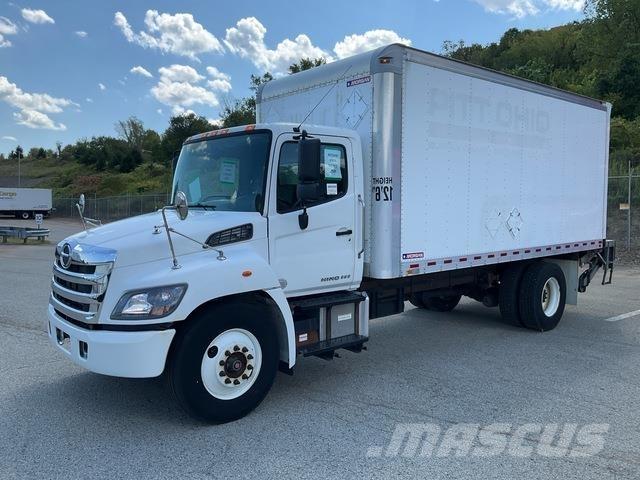 Hino 338 厢式货车