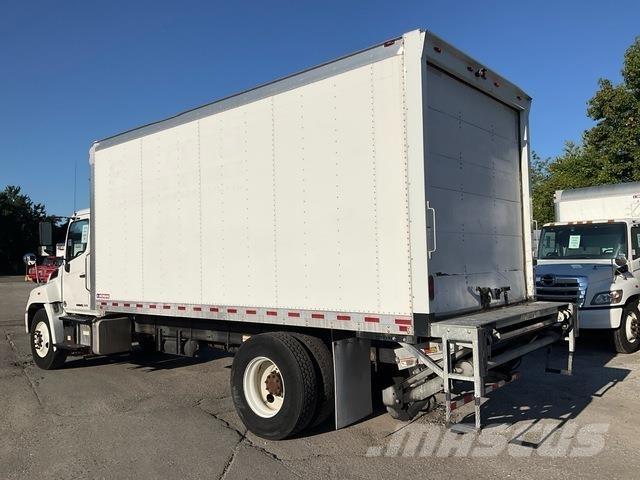 Hino 338 厢式货车