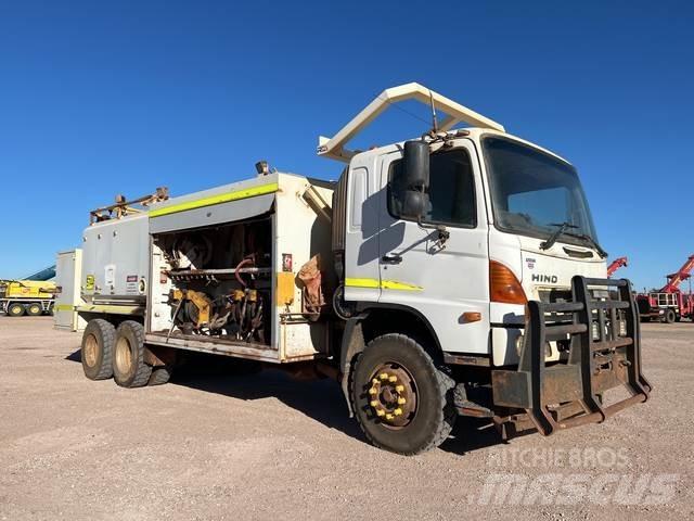 Hino FM500 油罐车