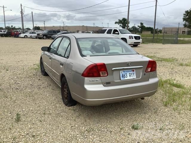 Honda Civic LX 汽车