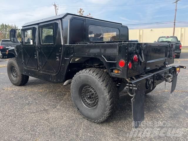 Hummer M11 皮卡车