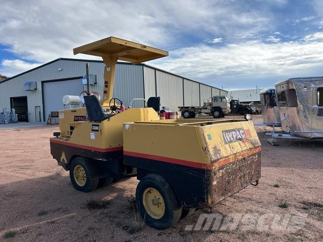 Hypac C530AH 胶轮压路机