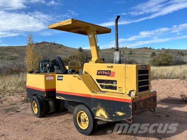 Hypac C530AH 胶轮压路机