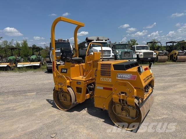 Hypac C747B 双轮压路机