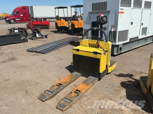Hyster B60ZAC 手动码垛机