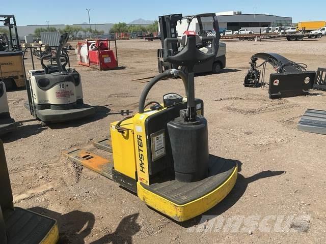 Hyster B60ZAC 手动码垛机