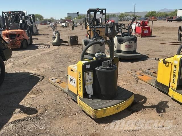 Hyster B60ZAC 手动码垛机