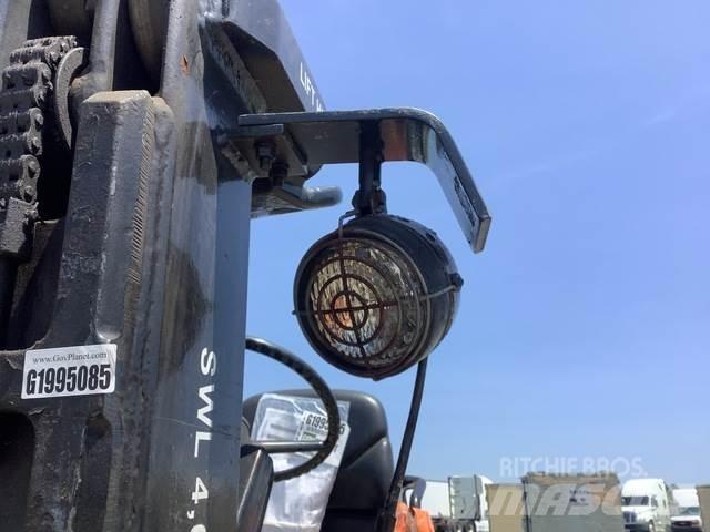 Hyster E40XL 电动叉车