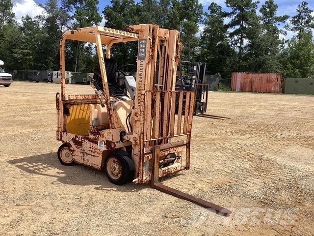 Hyster E40XL 电动叉车