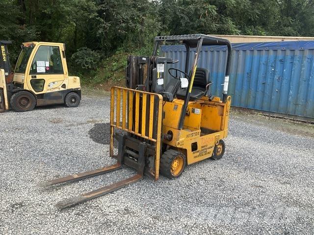Hyster E40XL 电动叉车