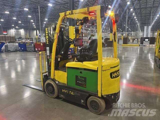 Hyster E50XN 电动叉车
