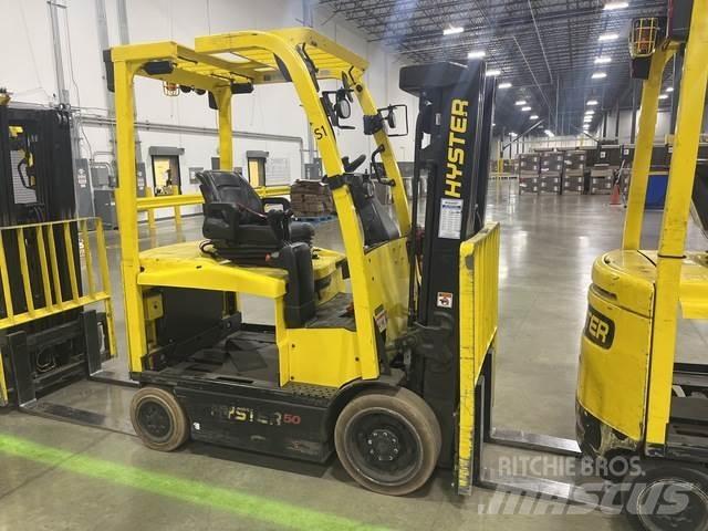 Hyster E50XN 电动叉车