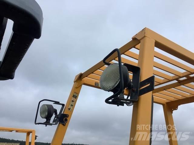 Hyster E65Z-40 电动叉车