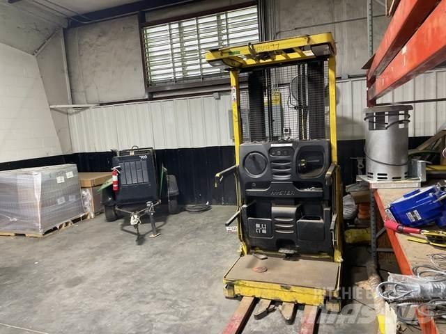 Hyster R30XMS 电动叉车