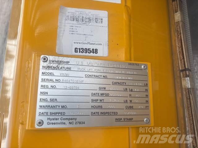 Hyster V30ZMU 中端式装载机