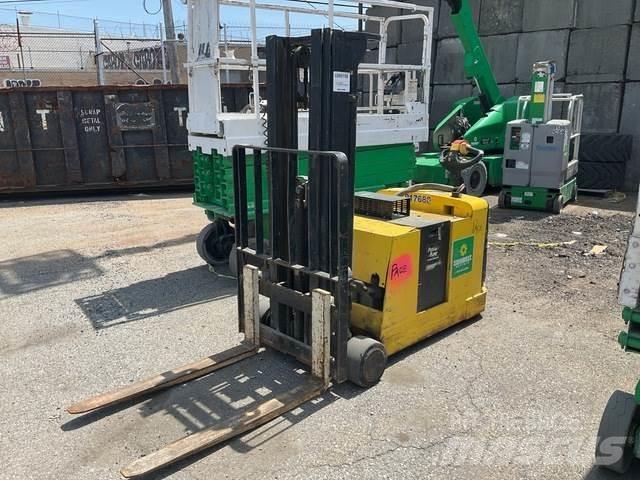 Hyster W30ZC 行走式堆垛机