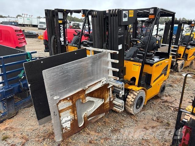 Hyundai 25B-9U 电动叉车