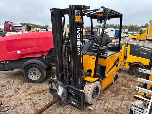 Hyundai 25B-9U 电动叉车