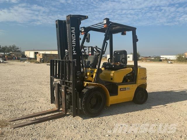 Hyundai 30D-7E 其他叉车