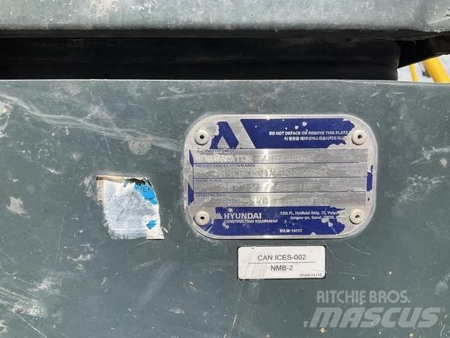 Hyundai HX380L 履带挖掘机