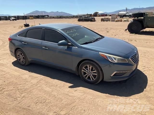 Hyundai Sonata 汽车
