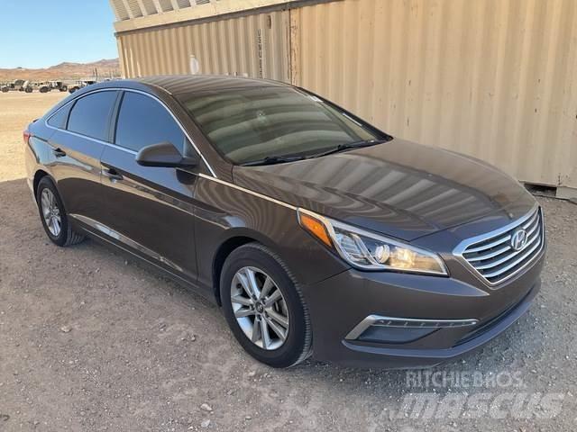 Hyundai Sonata 汽车
