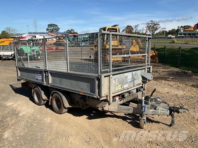 Ifor Williams  清障车