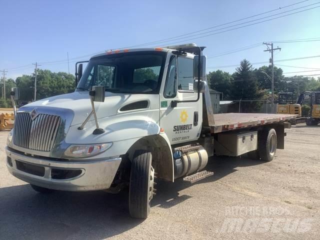  INTERNATL 4300 救援车