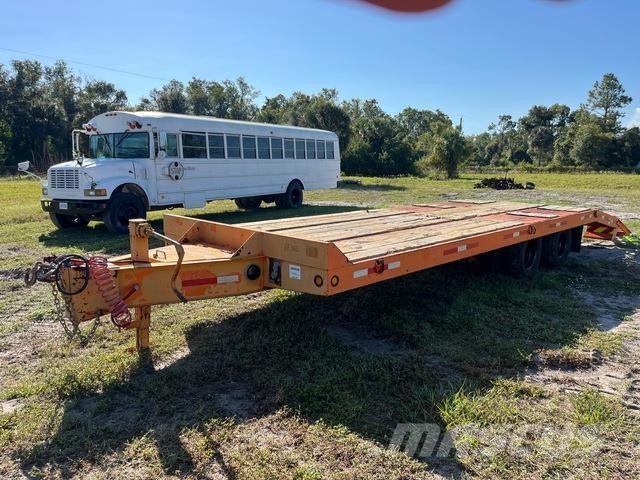 Interstate  清障车