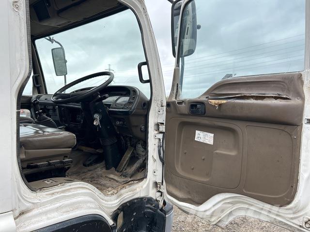 Isuzu Forward 水罐车