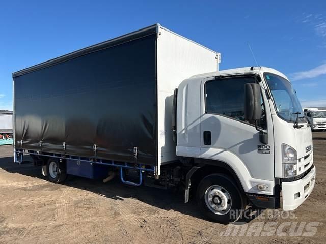 Isuzu FRR 600 篷布货车