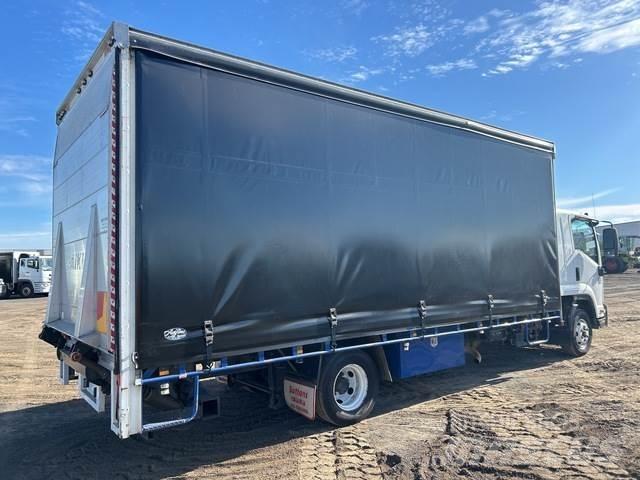 Isuzu FRR 600 篷布货车