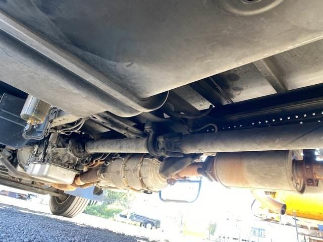 Isuzu FSD 850 篷布货车