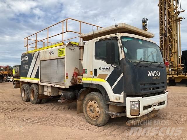 Isuzu FVZ1400 油罐车