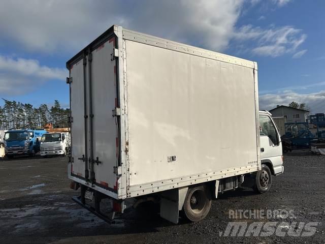 Isuzu NKR300s 建筑机械-其他