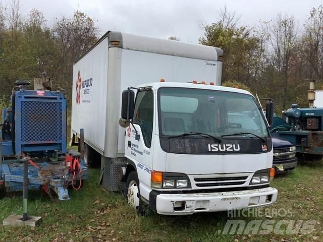 Isuzu NPR 厢式货车