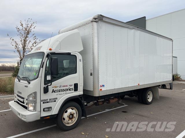 Isuzu NPR 厢式货车