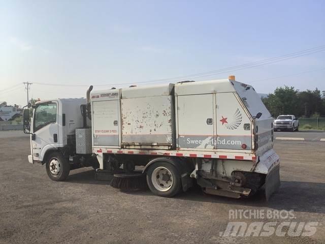 Isuzu NQR 道路清扫车