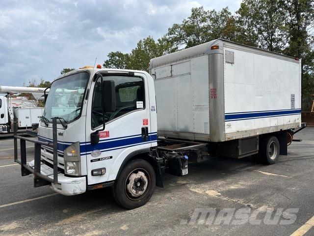 Isuzu NQR 厢式货车