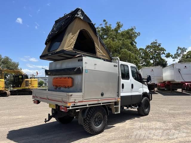 Iveco Daily 平板栏板货车