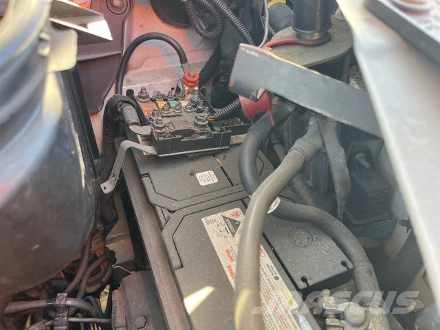 Iveco Daily 大型面包车