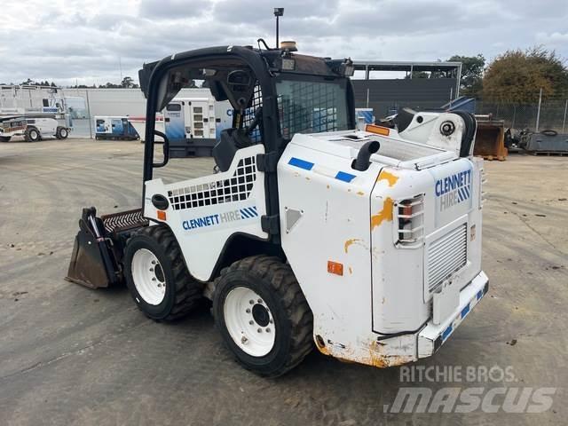 JCB 135 HD 滑移装载机