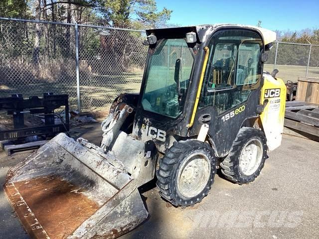 JCB 155 滑移装载机