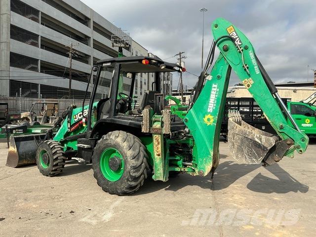 JCB 3CX 反铲装载机